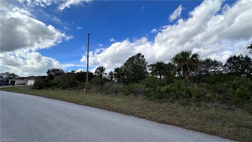 1153 Barfield ST E, LEHIGH ACRES FL 33974