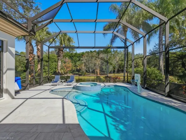 Pool & Spa w/ private Lake view