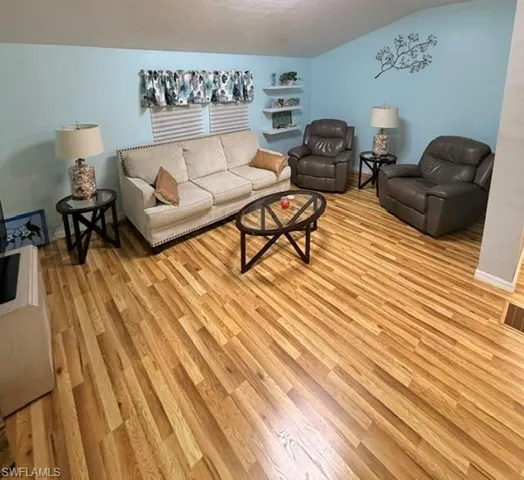 11751 Oakdale Dr, Fort Myers, Florida 33908