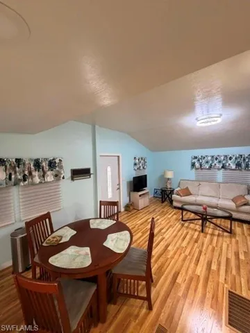 11751 Oakdale Dr, Fort Myers, Florida 33908