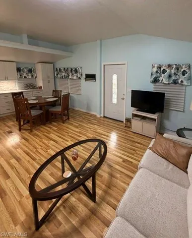 11751 Oakdale Dr, Fort Myers, Florida 33908