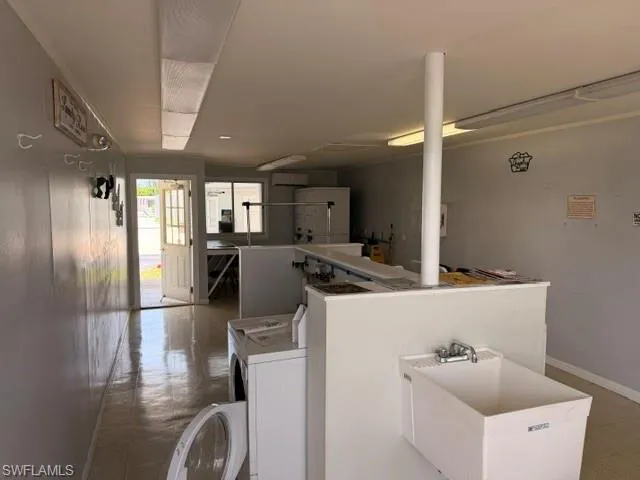 11751 Oakdale Dr, Fort Myers, Florida 33908