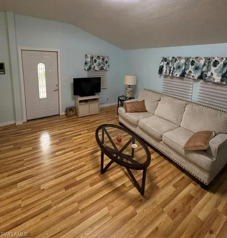 11751 Oakdale Dr, Fort Myers, Florida 33908