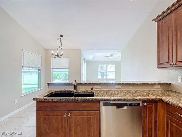 1726 Trafalgar Pkwy, Cape Coral, Florida 33991