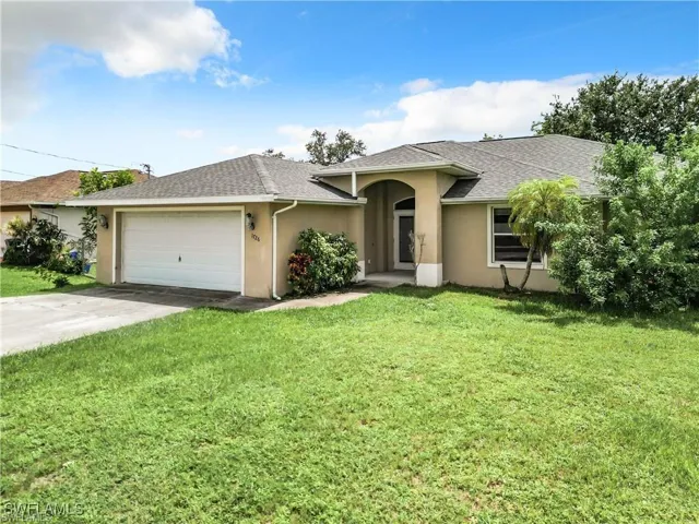 1726 Trafalgar Pkwy, Cape Coral, Florida 33991