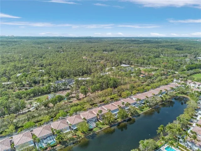 5677  Cove  CIR, Naples, FL 34119