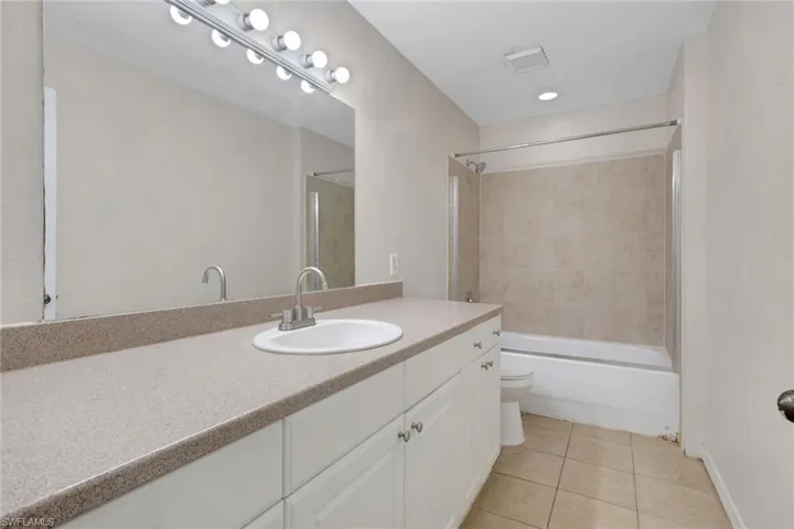 134  Navy S AVE, Lehigh Acres, FL 33974