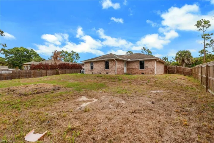 134  Navy S AVE, Lehigh Acres, FL 33974