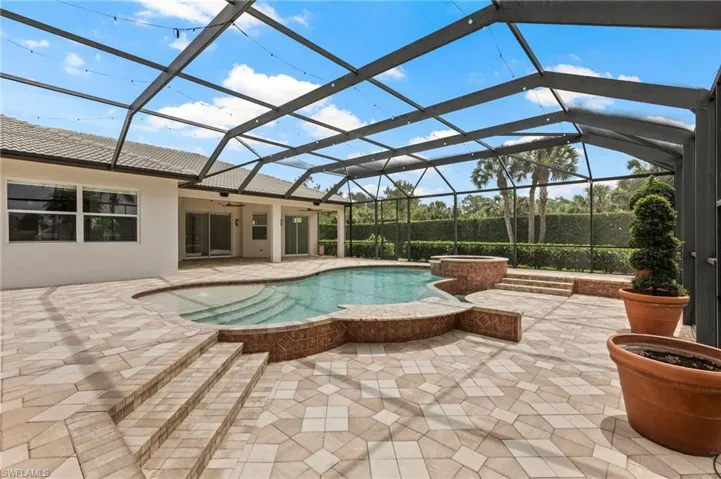 440 20th Ave Ne, Naples, Florida 34120