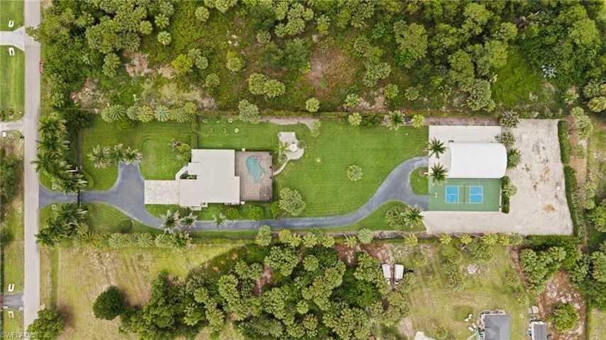 440 20th Ave Ne, Naples, Florida 34120