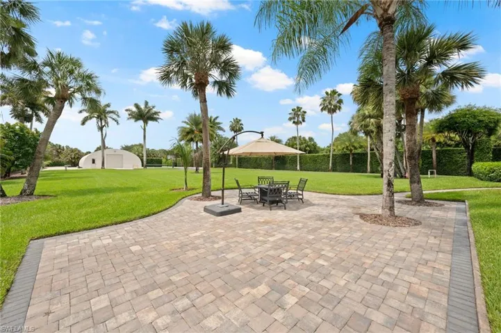 440 20th Ave Ne, Naples, Florida 34120