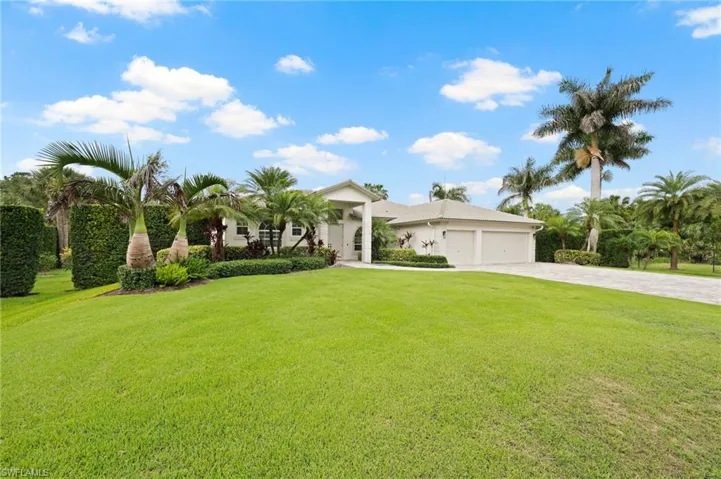 440 20th Ave Ne, Naples, Florida 34120