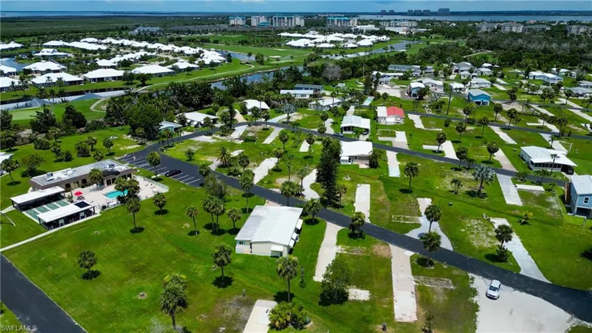 Birds eye view of property