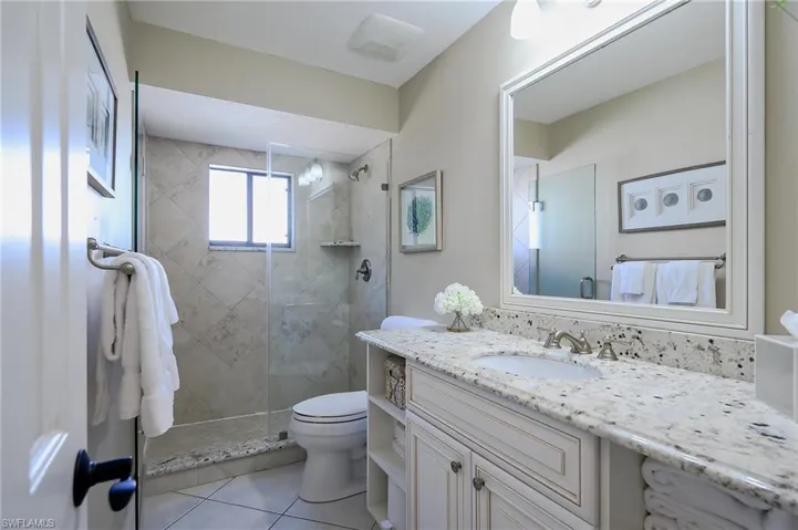 613  Beachwalk  CIR, Naples, FL 34108