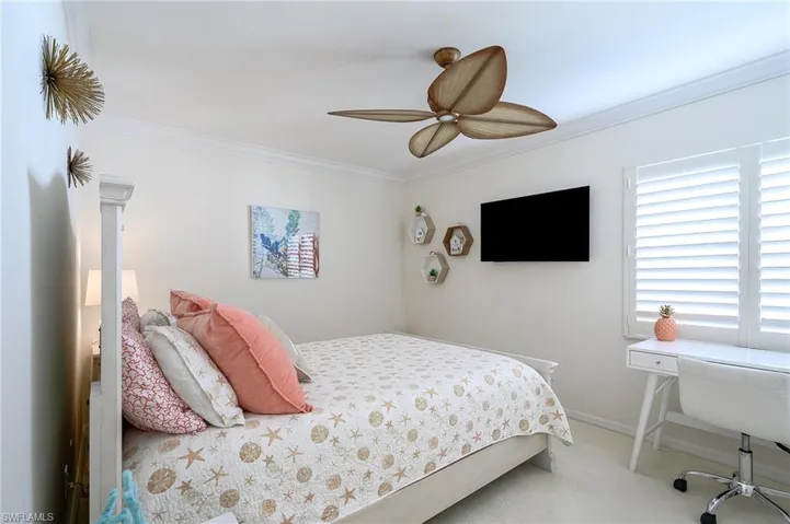 2nd bedroom with queen size bed, desk and perfect for your family and guests