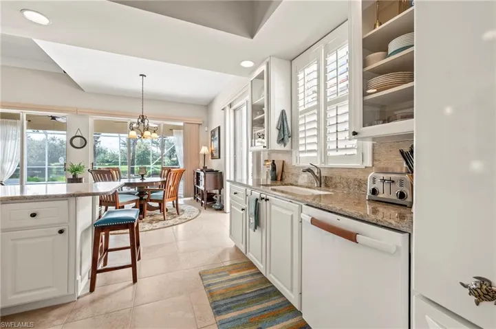 15437 Puffin Drive Bonita Springs FL 34135 - kitchen with newer appliances.