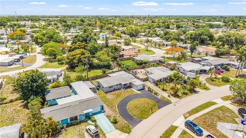 4360  Lagg  AVE, Fort Myers, FL 33901