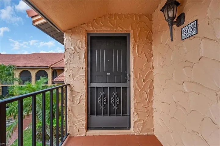 5510 Sw 4th Pl 305, Cape Coral, Florida 33914