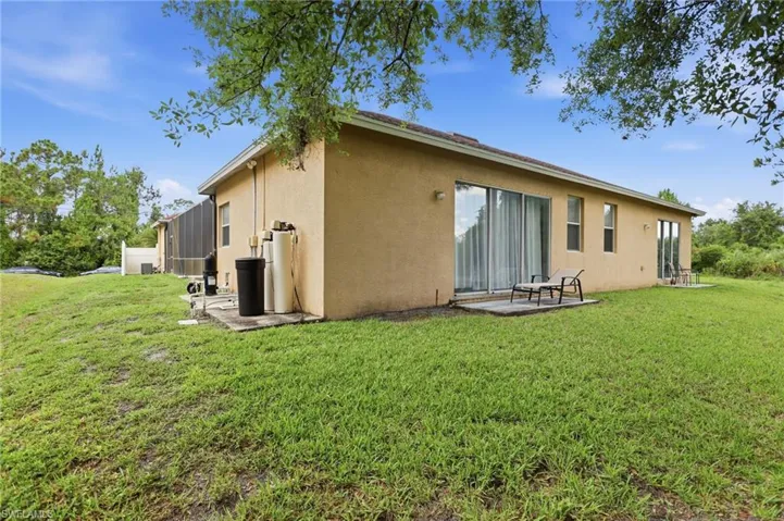 711 Crestline Ave S, Lehigh Acres, Florida 33974