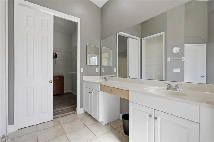 711 Crestline Ave S, Lehigh Acres, Florida 33974