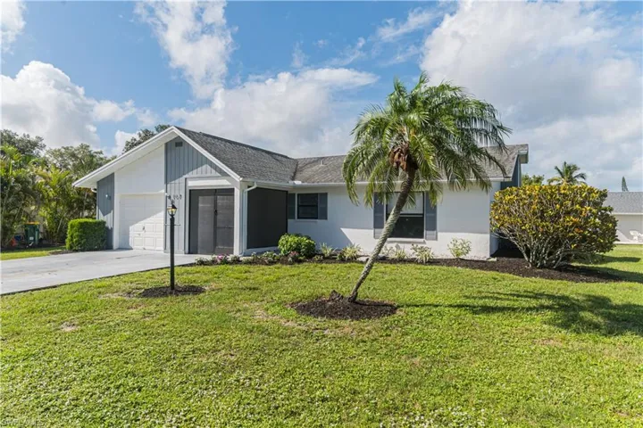 107 Blue Ridge Dr 21, Naples, Florida 34112