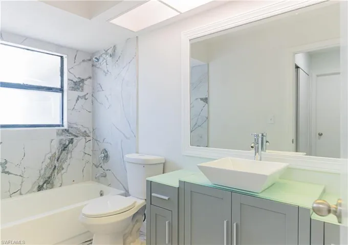 107 Blue Ridge Dr 21, Naples, Florida 34112