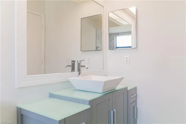 107 Blue Ridge Dr 21, Naples, Florida 34112