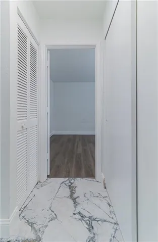 107 Blue Ridge Dr 21, Naples, Florida 34112