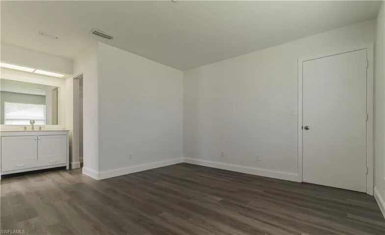107 Blue Ridge Dr 21, Naples, Florida 34112