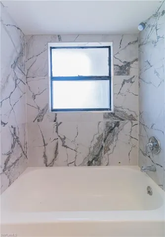 107 Blue Ridge Dr 21, Naples, Florida 34112