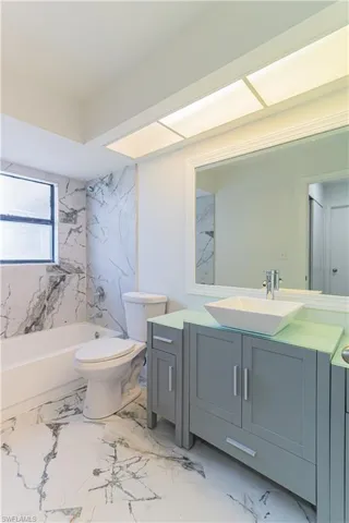 107 Blue Ridge Dr 21, Naples, Florida 34112