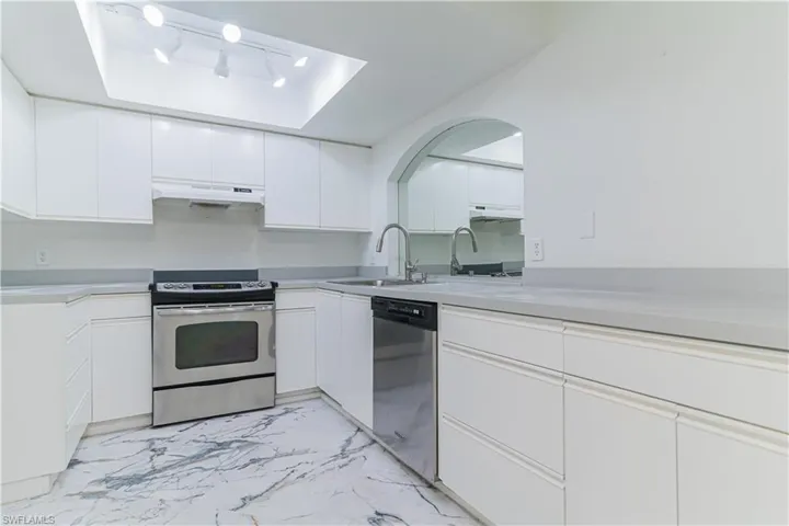 107 Blue Ridge Dr 21, Naples, Florida 34112