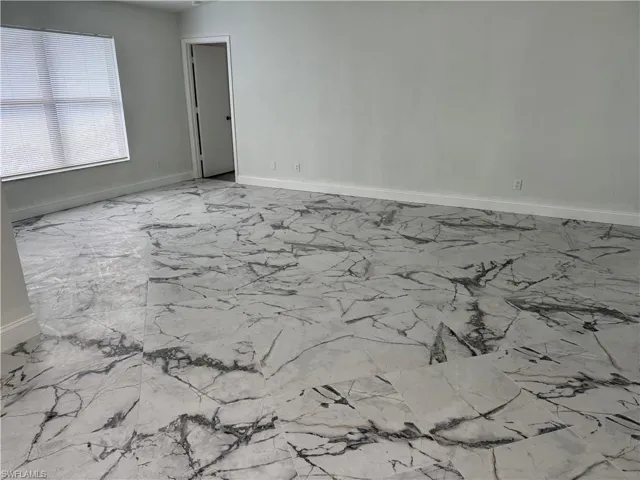 107 Blue Ridge Dr 21, Naples, Florida 34112