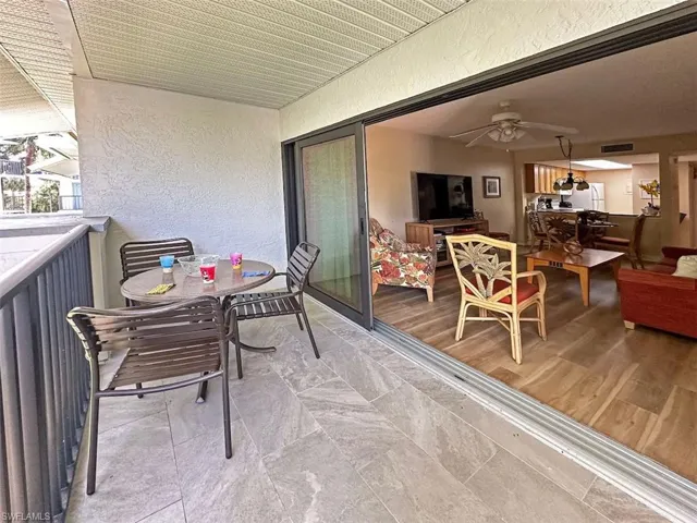 Balcony with outdoor dining area