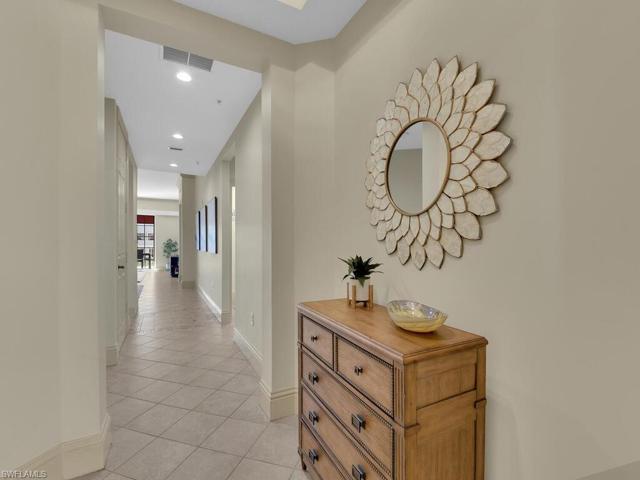 Foyer hallway