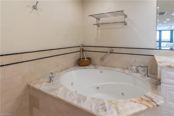 4031 Gulf Shore Blvd N Phie, Naples, Florida 34103