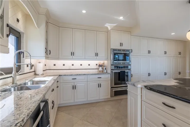 4031 Gulf Shore Blvd N Phie, Naples, Florida 34103