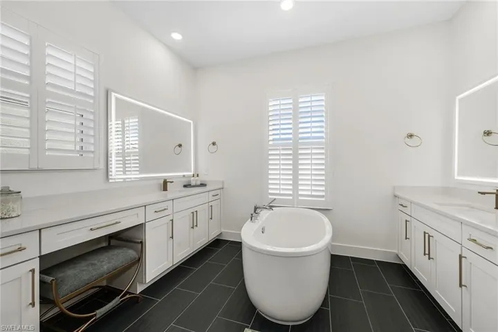 9182 Wisteria Way, Naples, Florida 34114