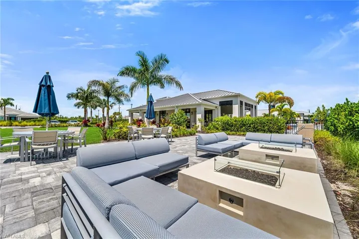 9182 Wisteria Way, Naples, Florida 34114