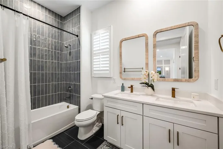 9182 Wisteria Way, Naples, Florida 34114