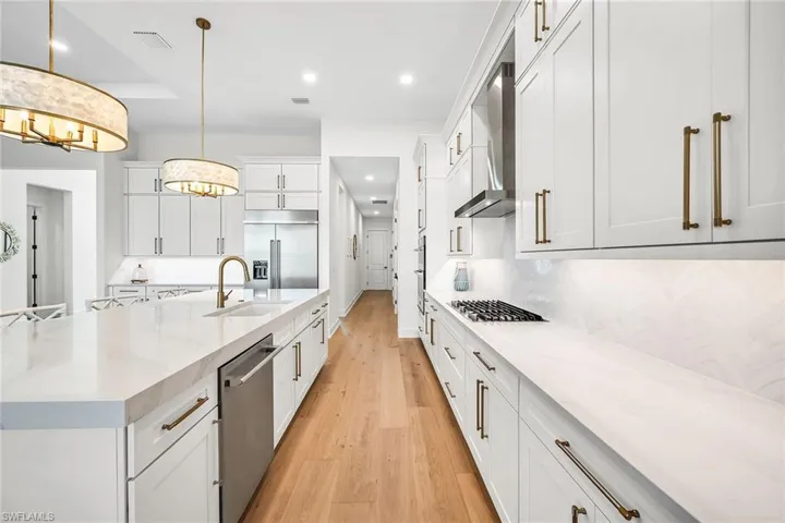 9182 Wisteria Way, Naples, Florida 34114