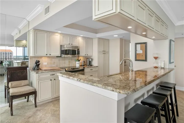 5550 Heron Point Dr 1804, Naples, Florida 34108