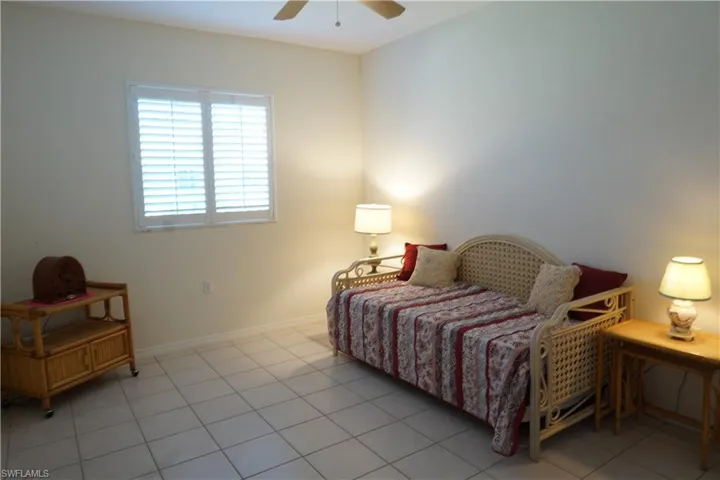 Guest bedroom