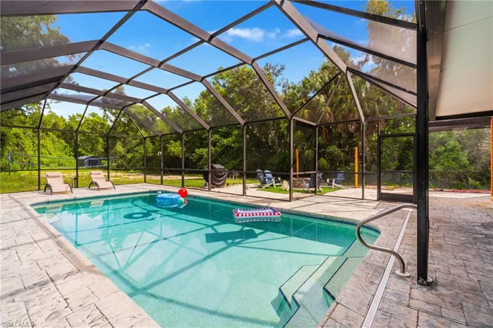 6031 Dogwood Way, Naples, Florida 34116
