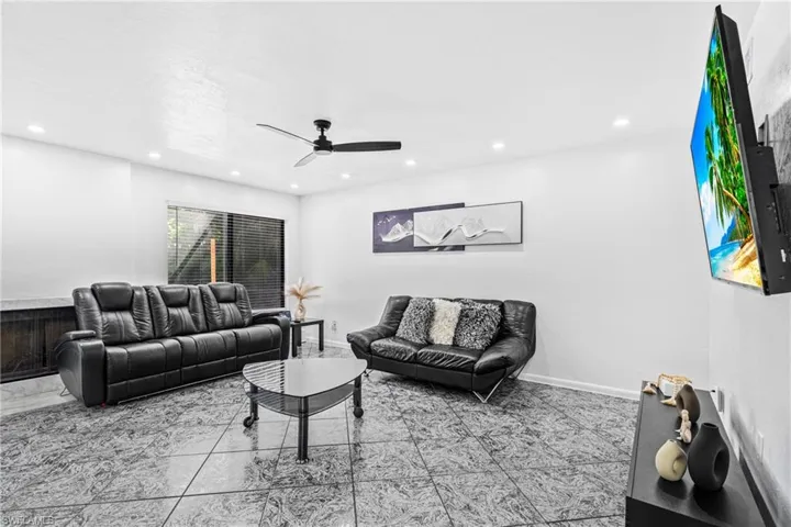 6031 Dogwood Way, Naples, Florida 34116