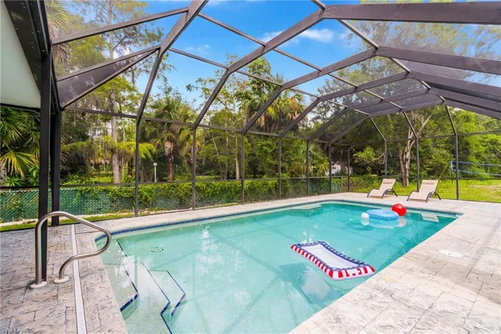 6031 Dogwood Way, Naples, Florida 34116