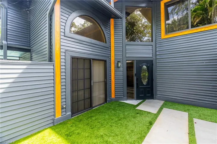 6031 Dogwood Way, Naples, Florida 34116