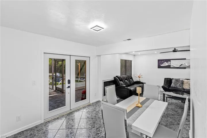 6031 Dogwood Way, Naples, Florida 34116