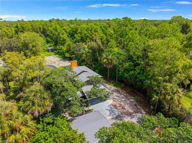 6031 Dogwood Way, Naples, Florida 34116