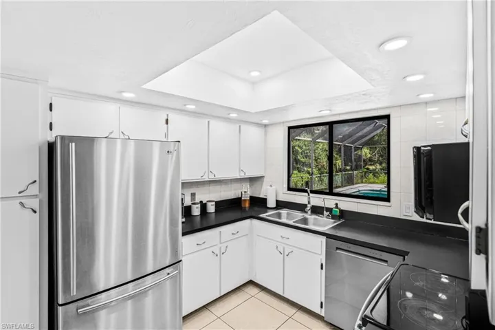 6031 Dogwood Way, Naples, Florida 34116